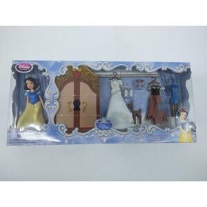 Disney - Snow White Wardrobe Doll Play Set